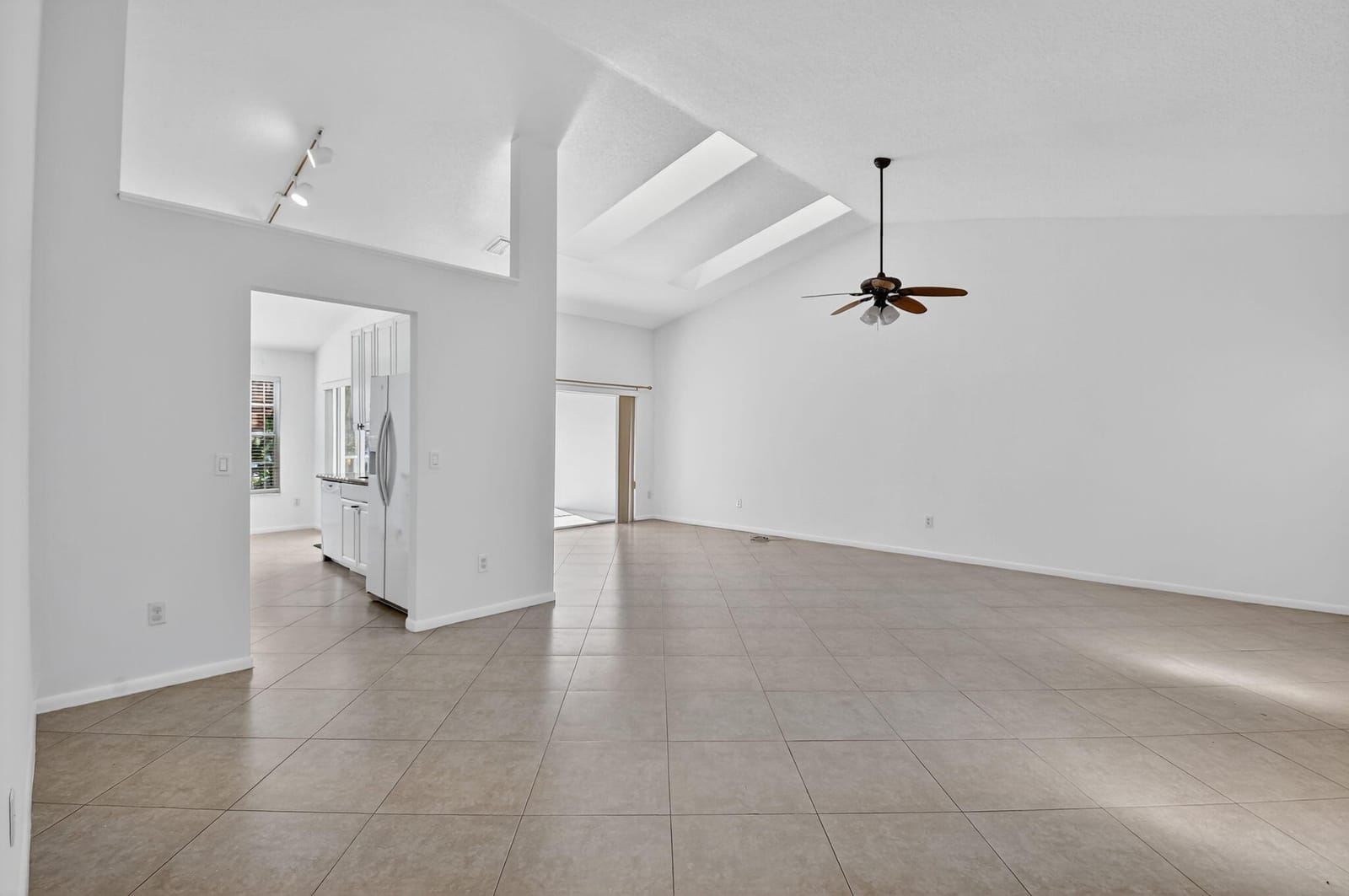 17060 Emile Street 9, Boca Raton, FL 33487 photo 7