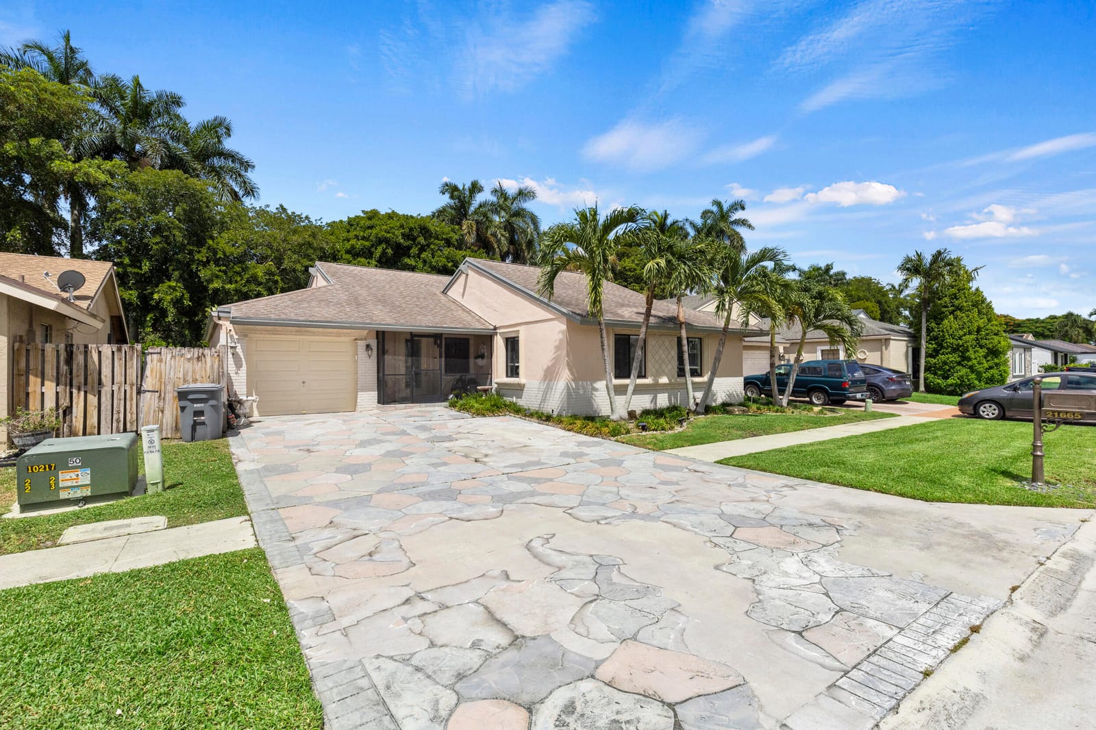 21665 Sutters Lane, Boca Raton, FL 33428