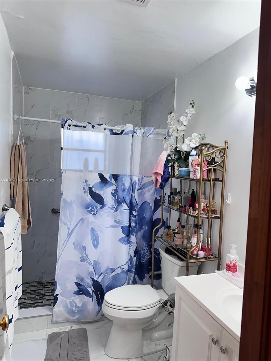 1405 W 38th Place, Hialeah, FL 33012 photo 14