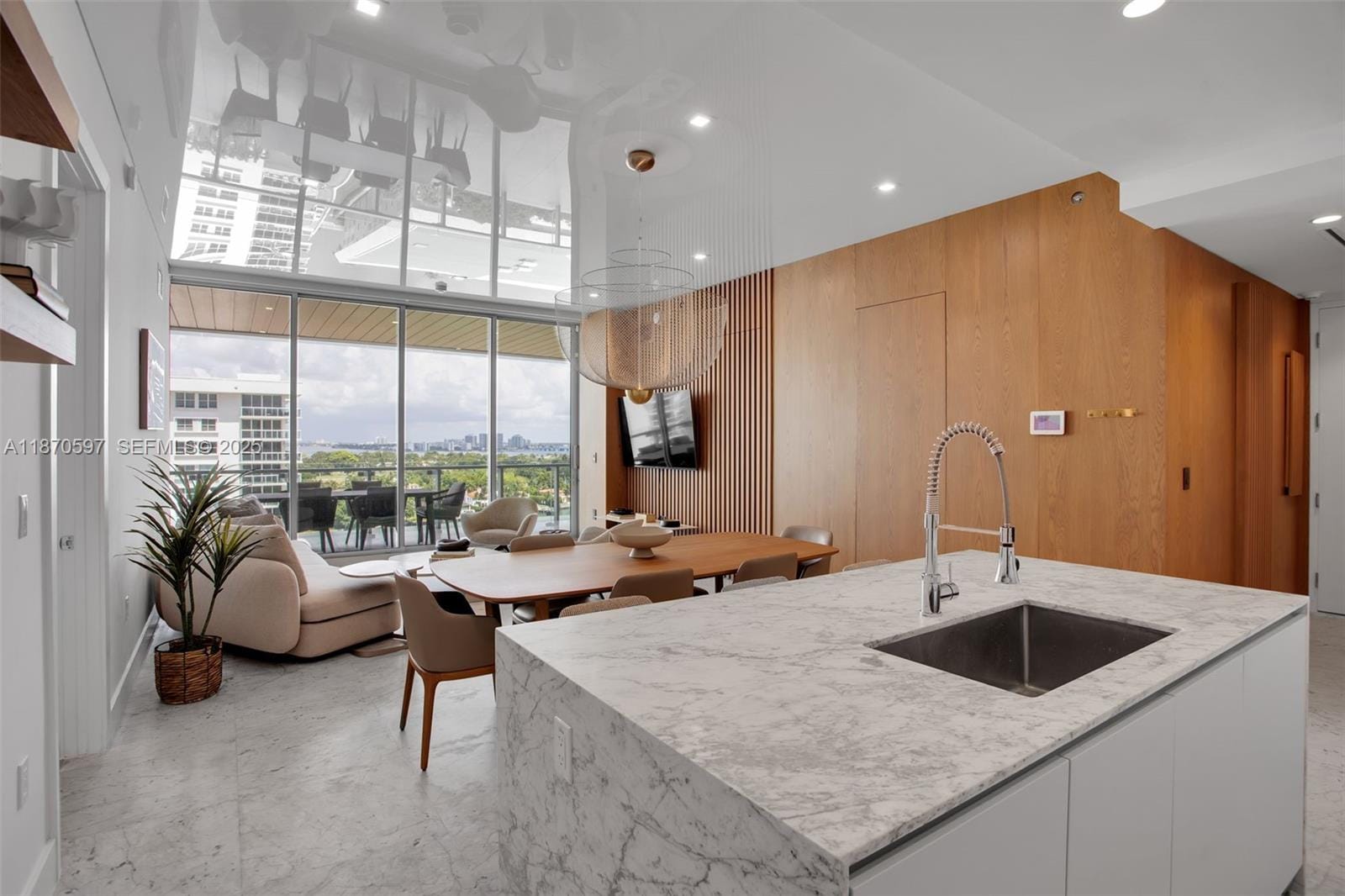 5775 Collins Avenue 1105, Miami Beach, FL 33140 photo 12