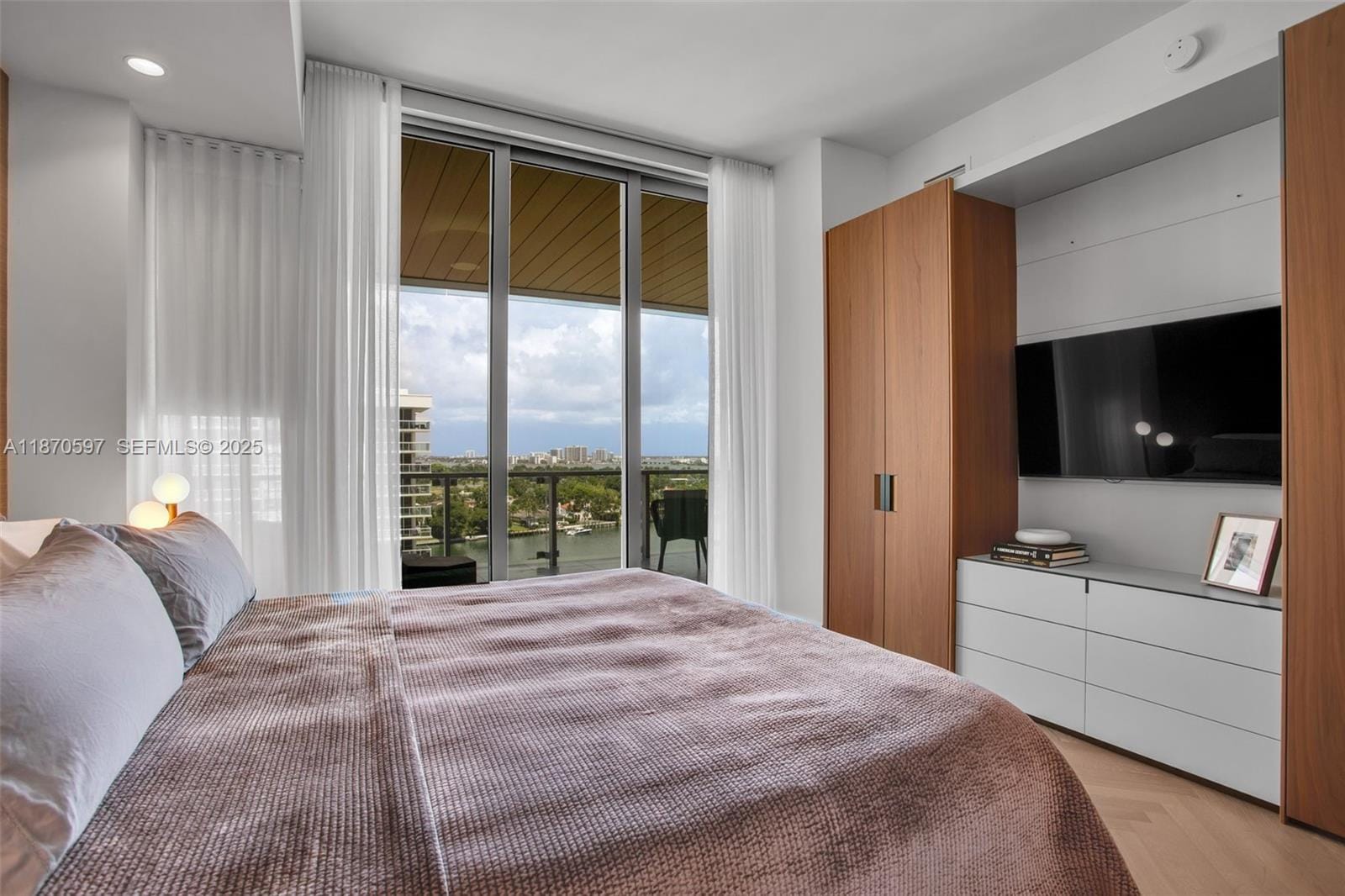5775 Collins Avenue 1105, Miami Beach, FL 33140 photo 22