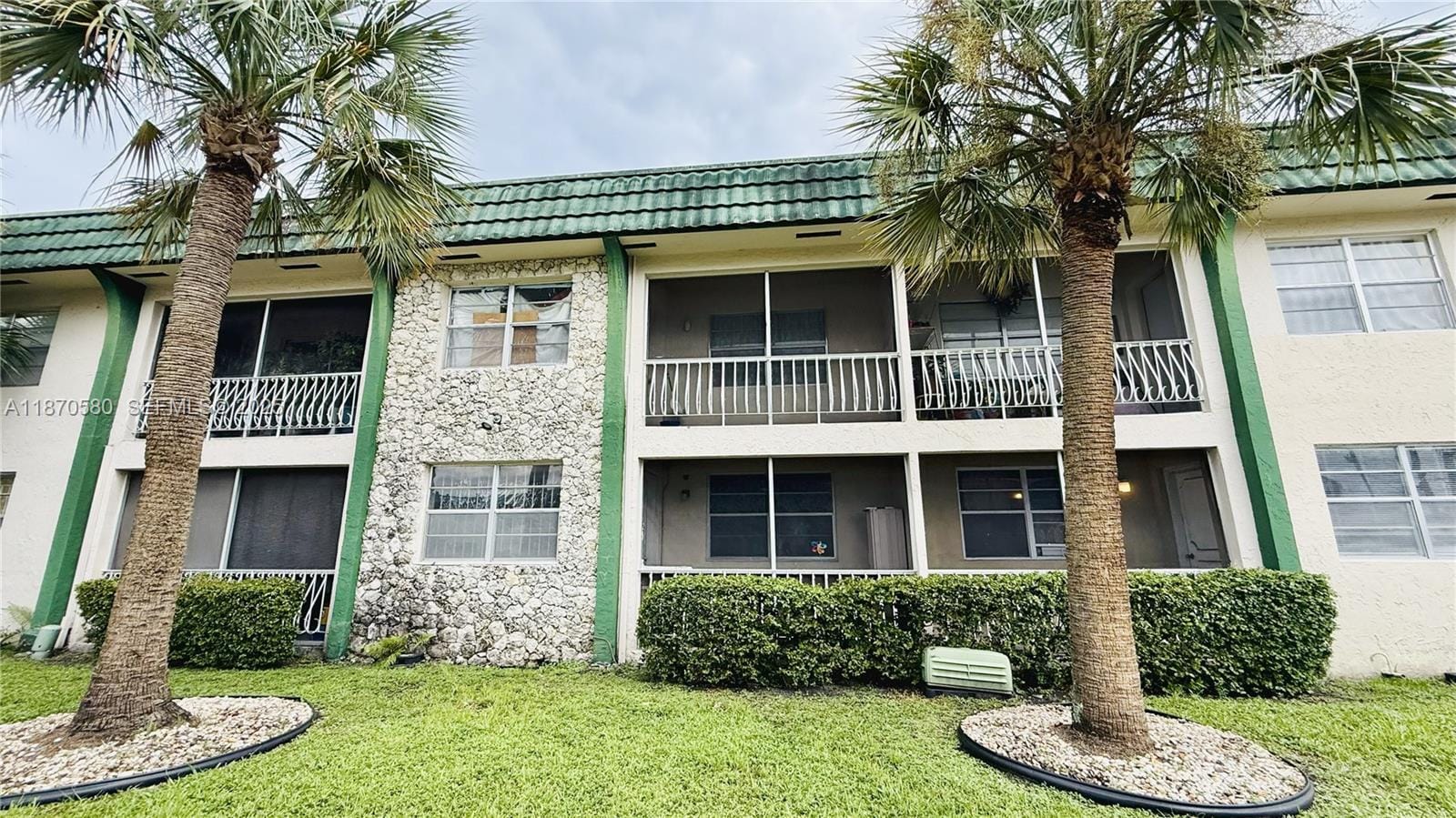 13101 Memorial Highway 104, North Miami, FL 33161 photo 17