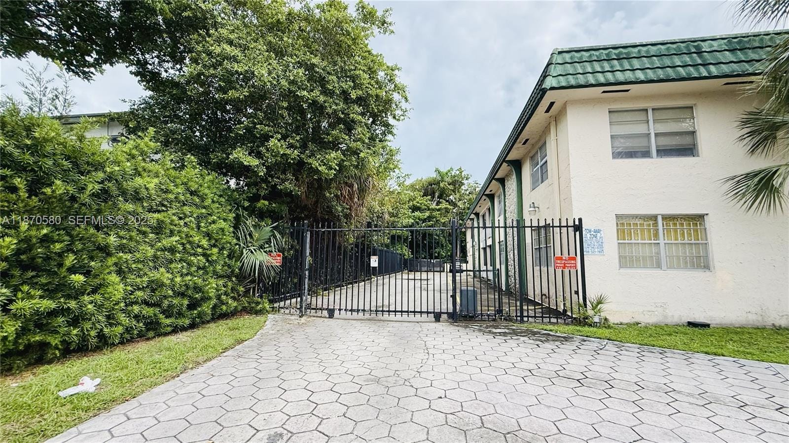 13101 Memorial Highway 104, North Miami, FL 33161 photo 18