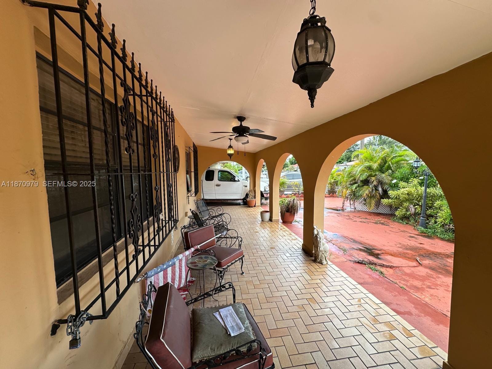 911 NW 30th Place, Miami, FL 33125