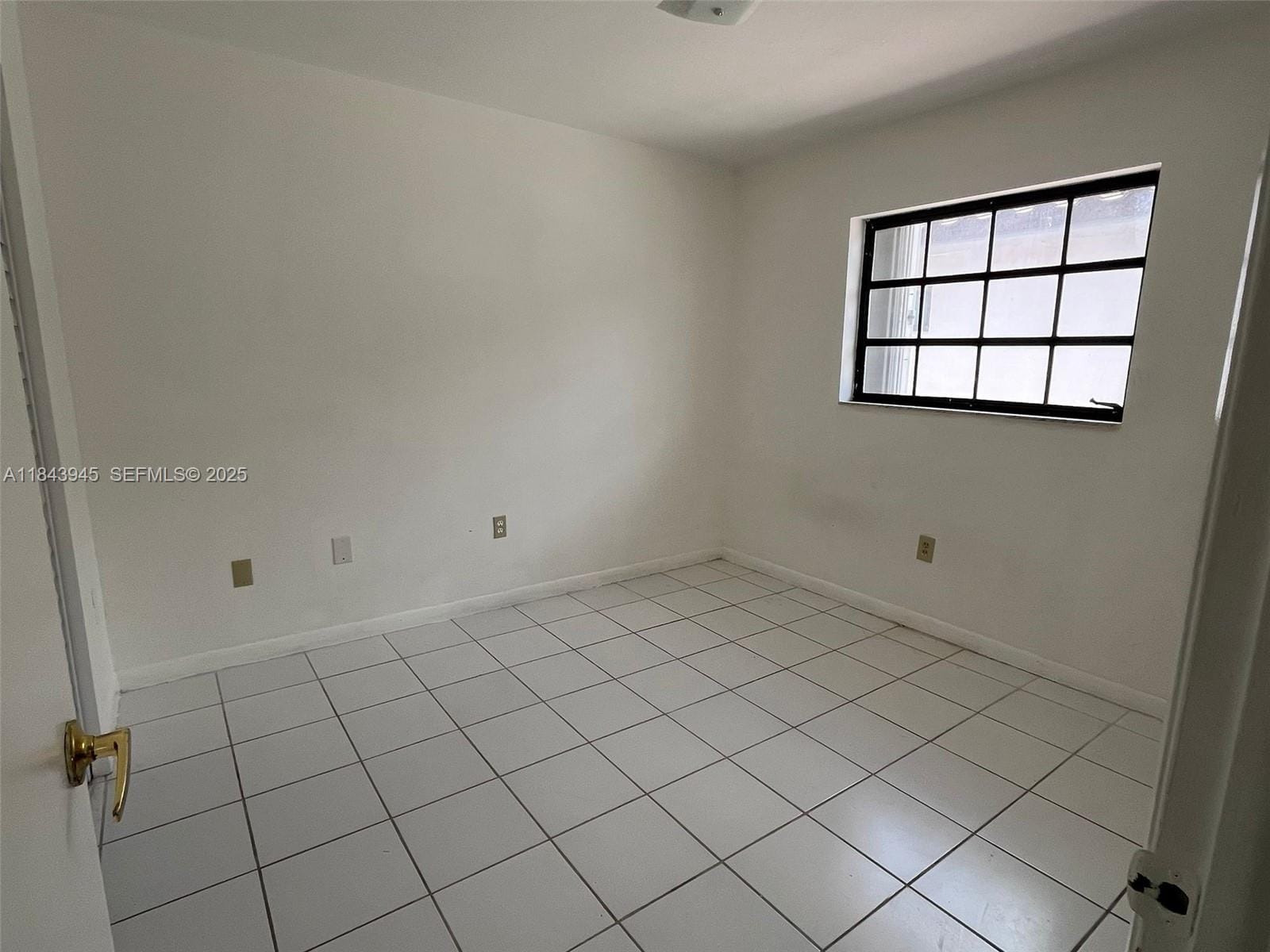 2749 W 72nd Street — photo 12