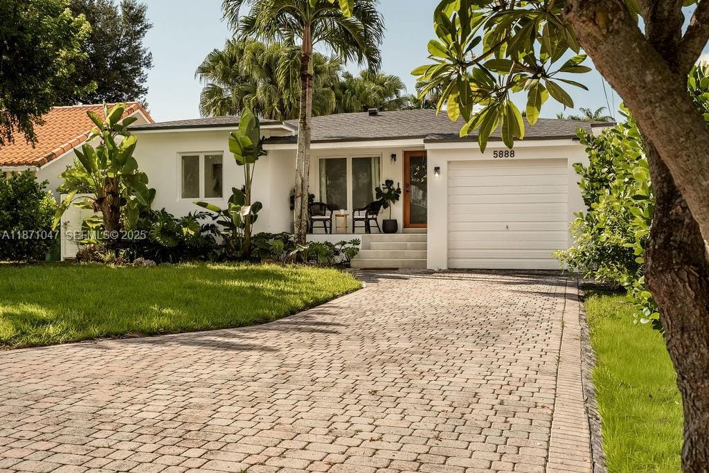 5888 SW 27th Street, Miami, FL 33155