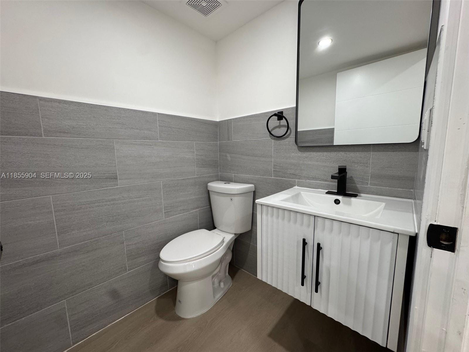 3301 NW 13th Terrace 3301, Miami, FL 33125 photo 9