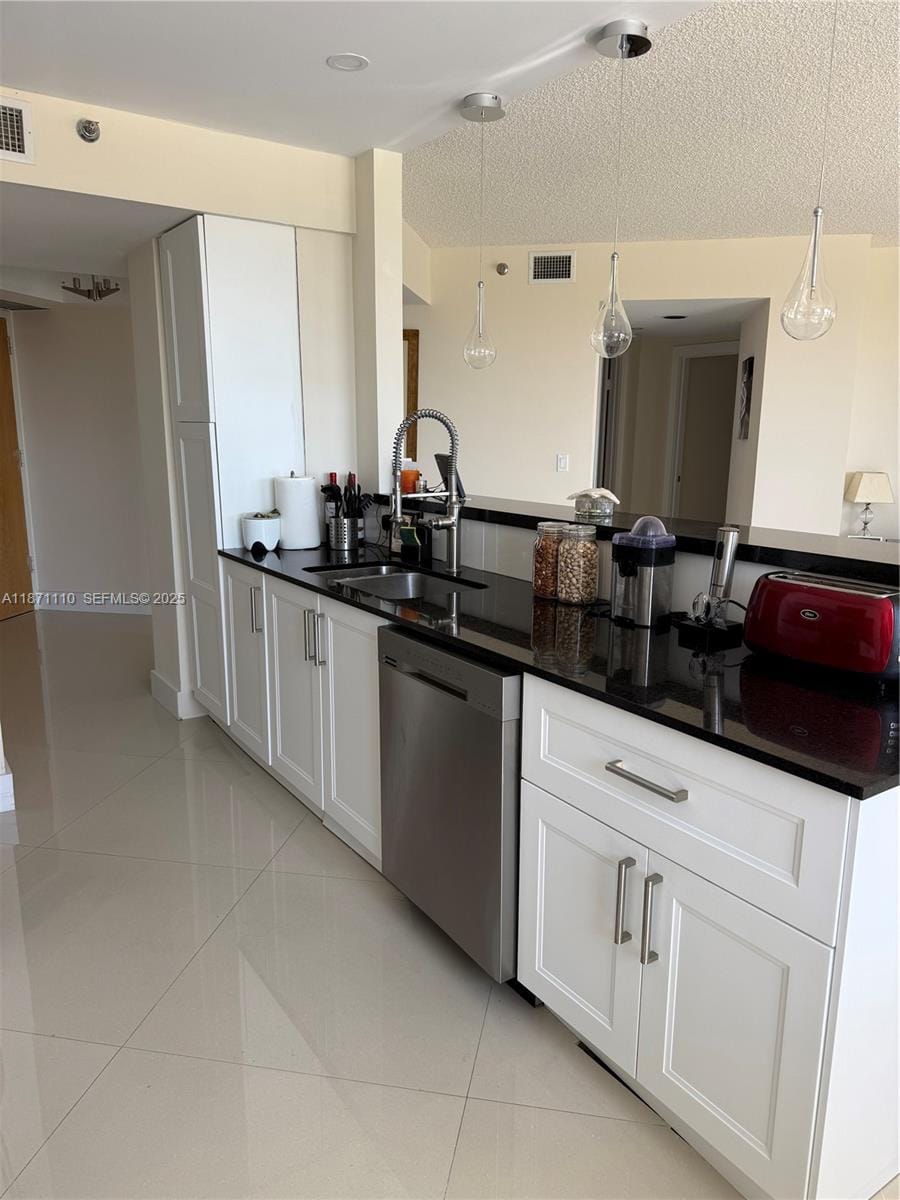 20185 E Country Club Drive 510 — photo 2