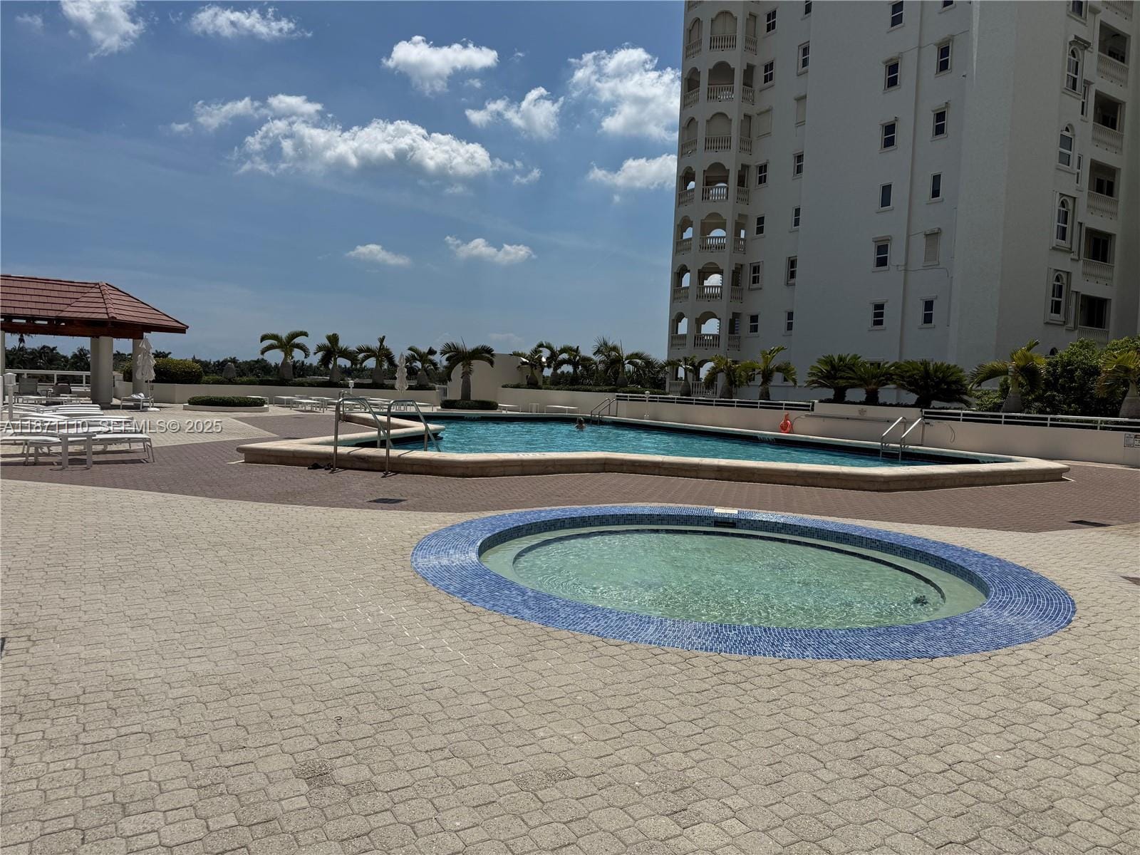 20185 E Country Club Drive 510 — photo 11