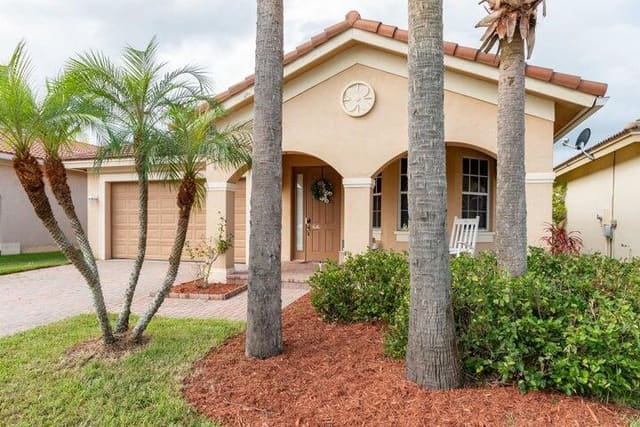 773 Bent Creek Drive, sold in Bent Creek Tract B-2, Fort Pierce, FL