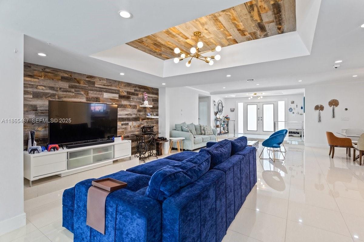 95 W Shore Drive W, Miami, FL 33133
