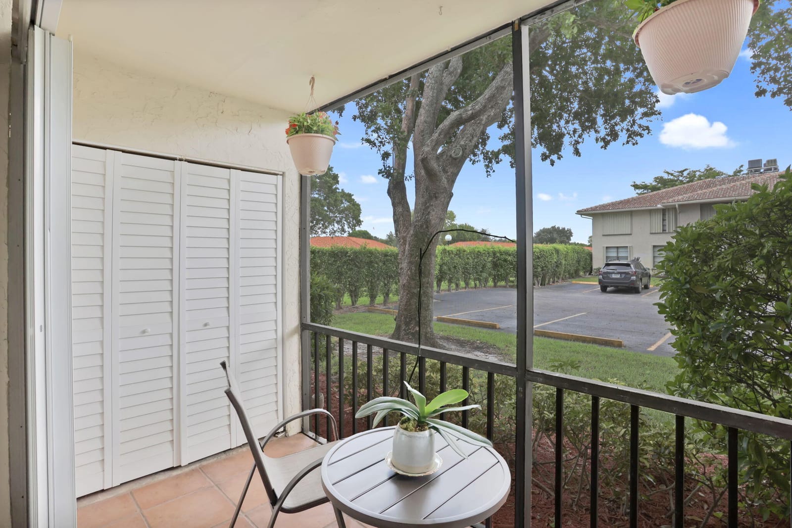 9810 Pineapple Tree Drive 111 — photo 2