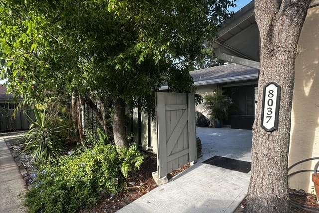 8037 Ambach Way, sold in Quadrille, Hypoluxo, FL