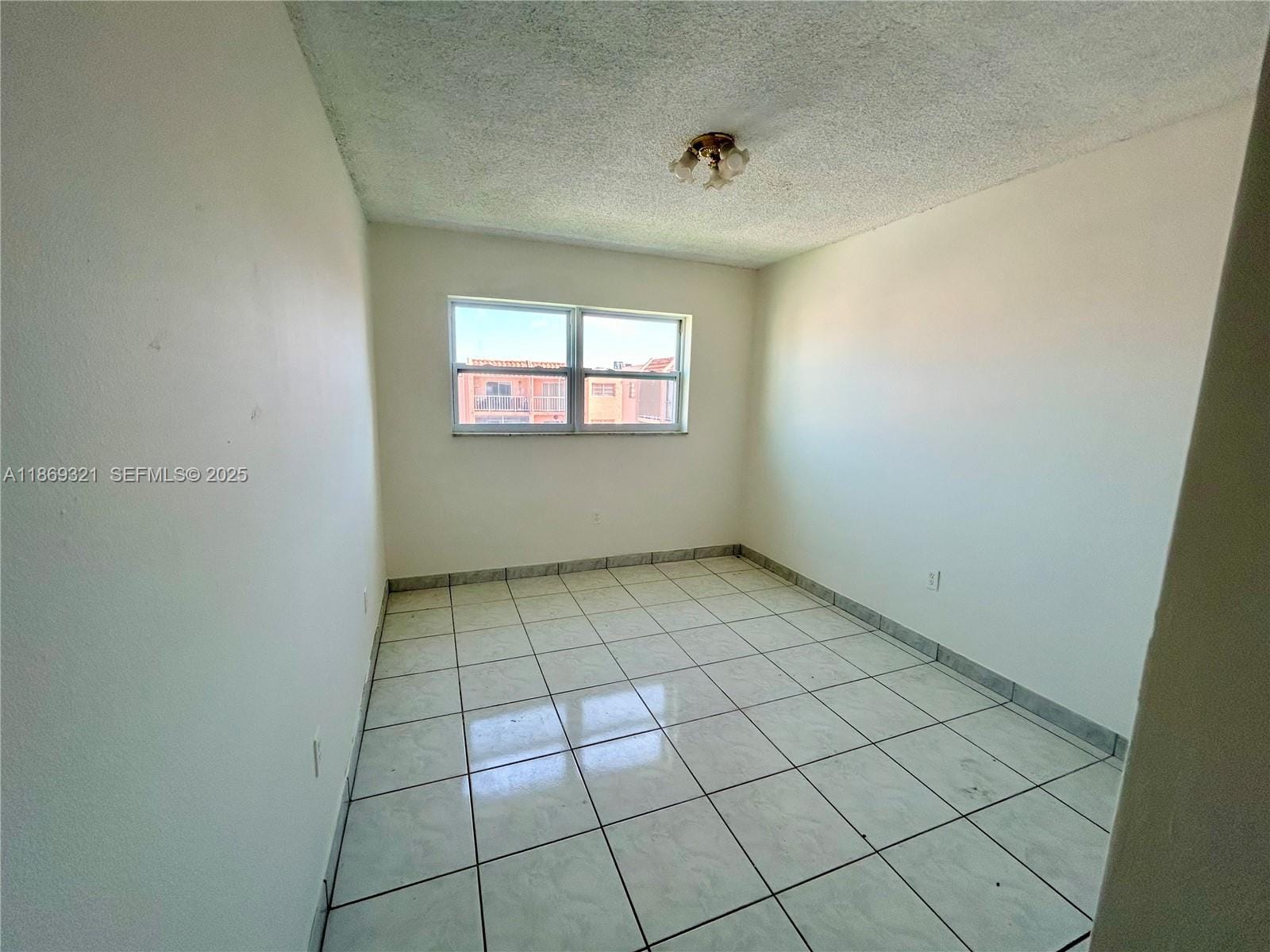 6130 W 19th Avenue 305 — photo 9