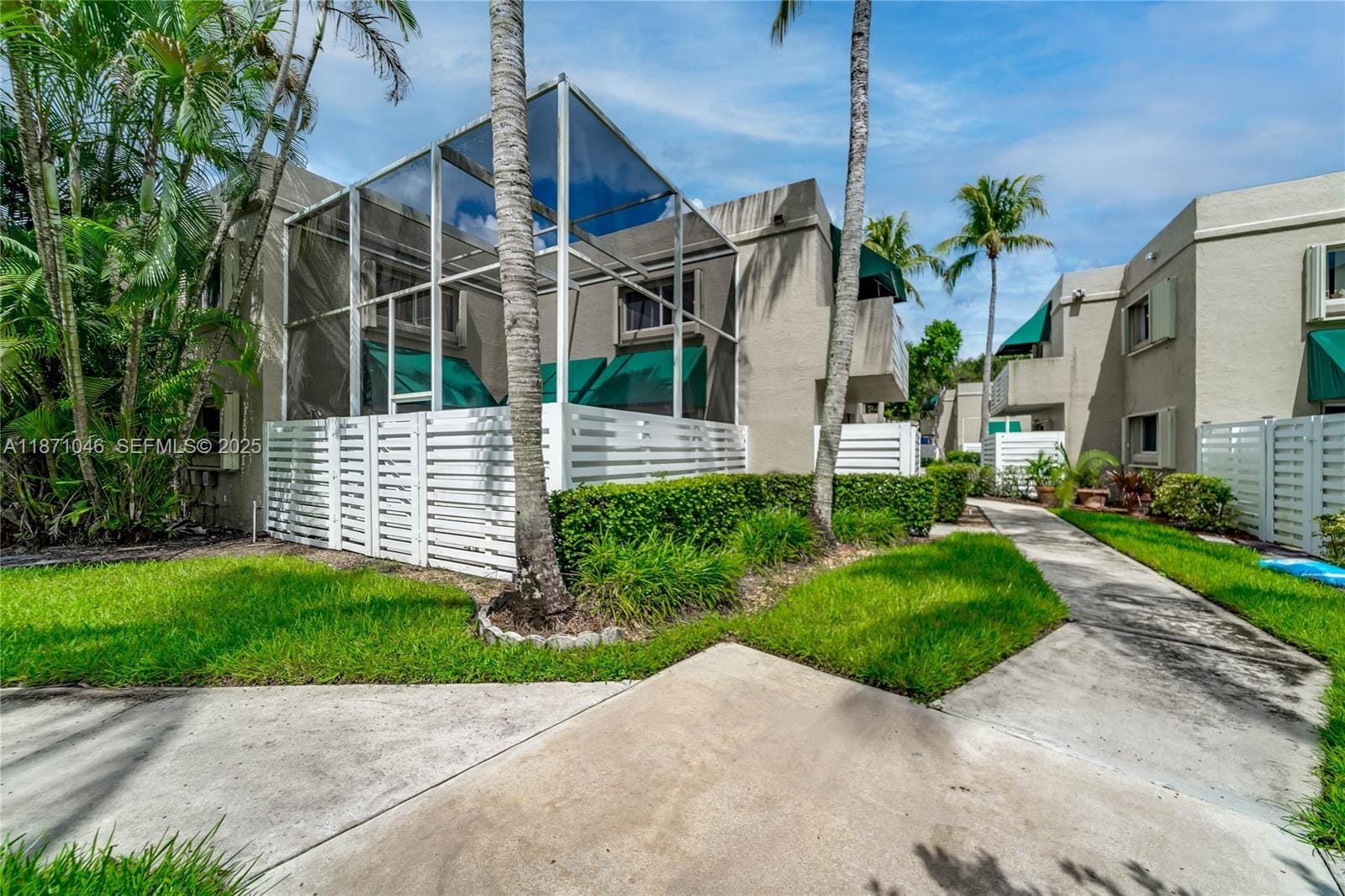 552 NW 98th Avenue, Plantation, FL 33324 photo 1