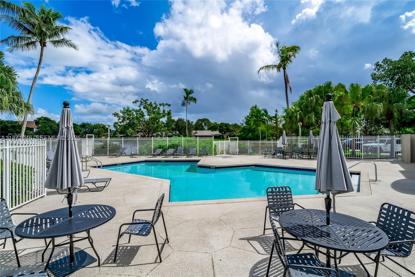 552 NW 98th Avenue, Plantation, FL 33324 photo 9