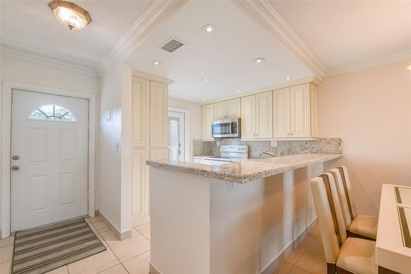 5071 W Oakland Park Boulevard 204, Lauderdale Lakes, FL 33313 photo 14