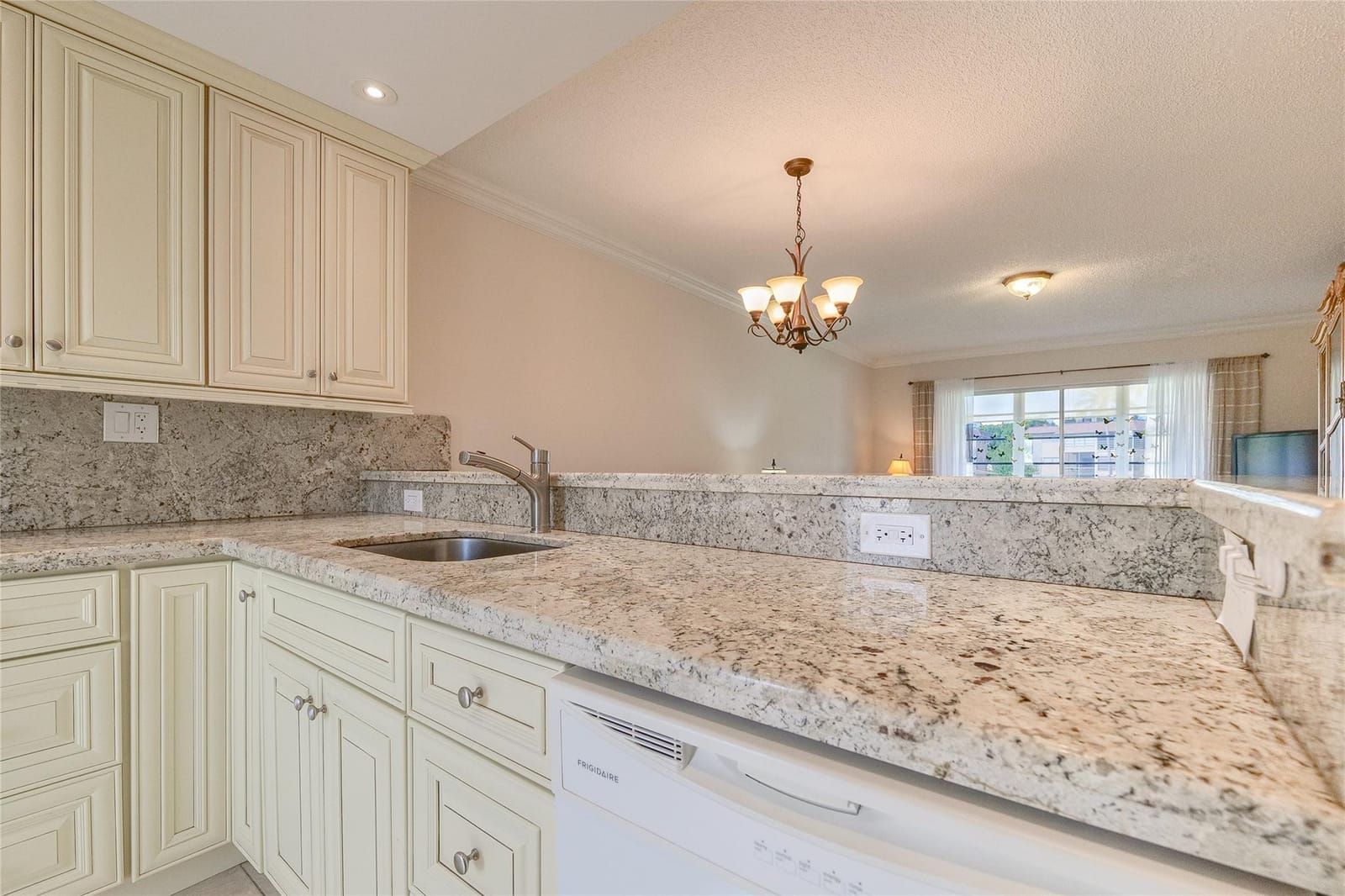 5071 W Oakland Park Boulevard 204, Lauderdale Lakes, FL 33313 photo 17