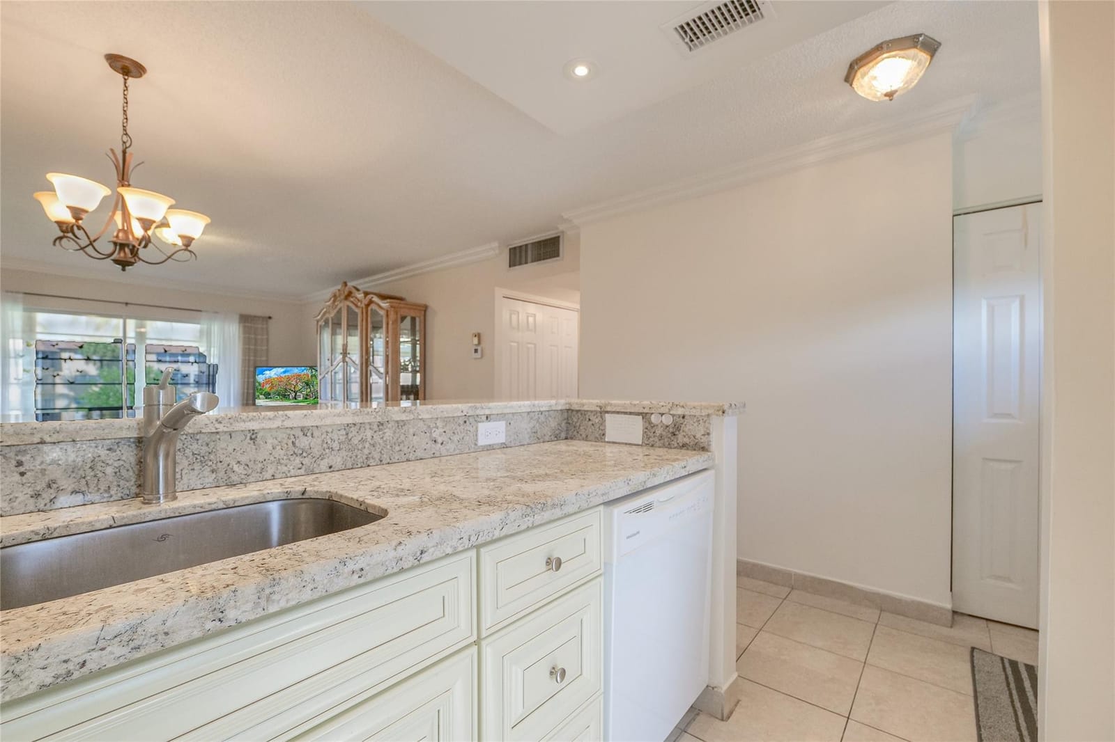 5071 W Oakland Park Boulevard 204, Lauderdale Lakes, FL 33313 photo 21