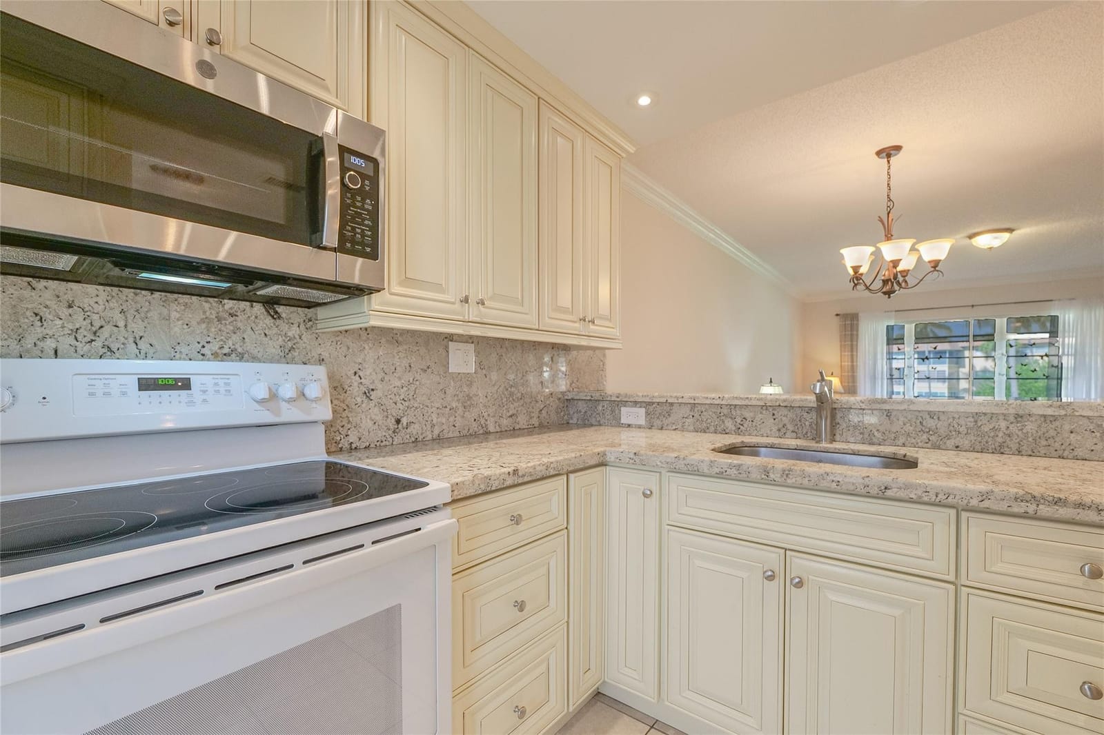 5071 W Oakland Park Boulevard 204, Lauderdale Lakes, FL 33313 photo 23