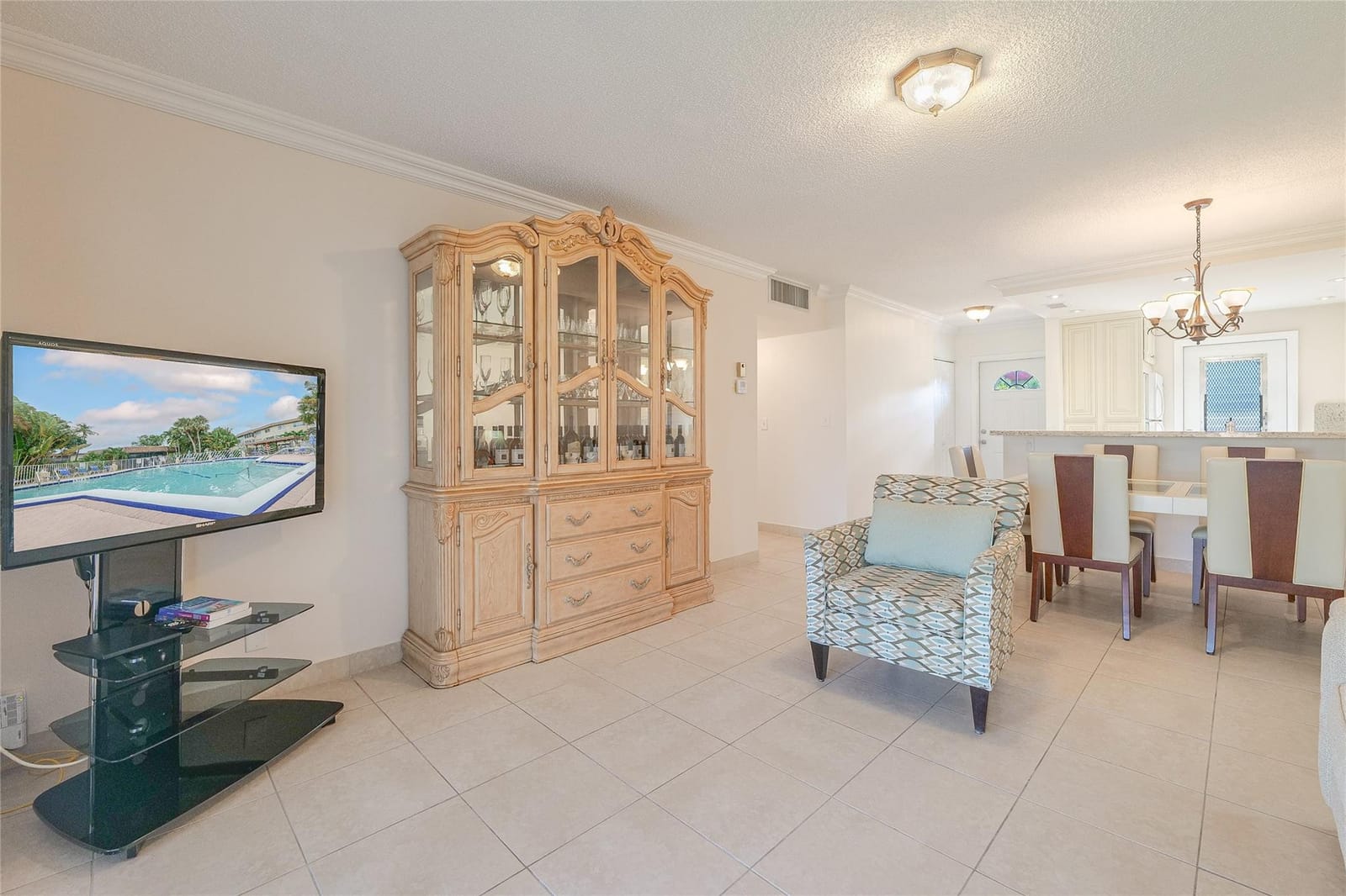 5071 W Oakland Park Boulevard 204, Lauderdale Lakes, FL 33313 photo 6