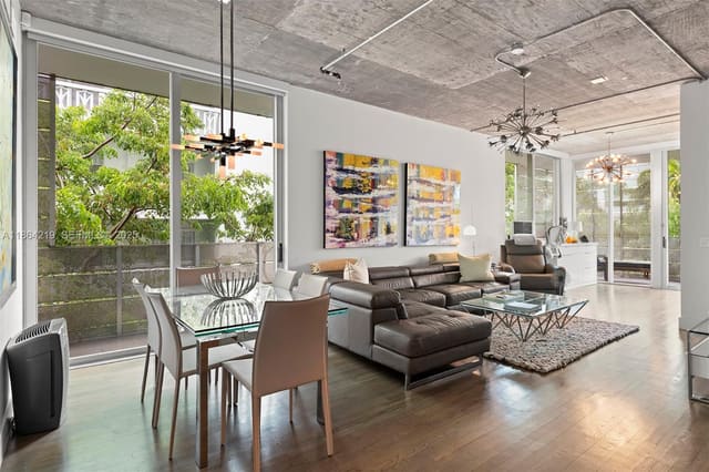 1700 Meridian Avenue 307, sold in Montclair, Miami Beach, FL