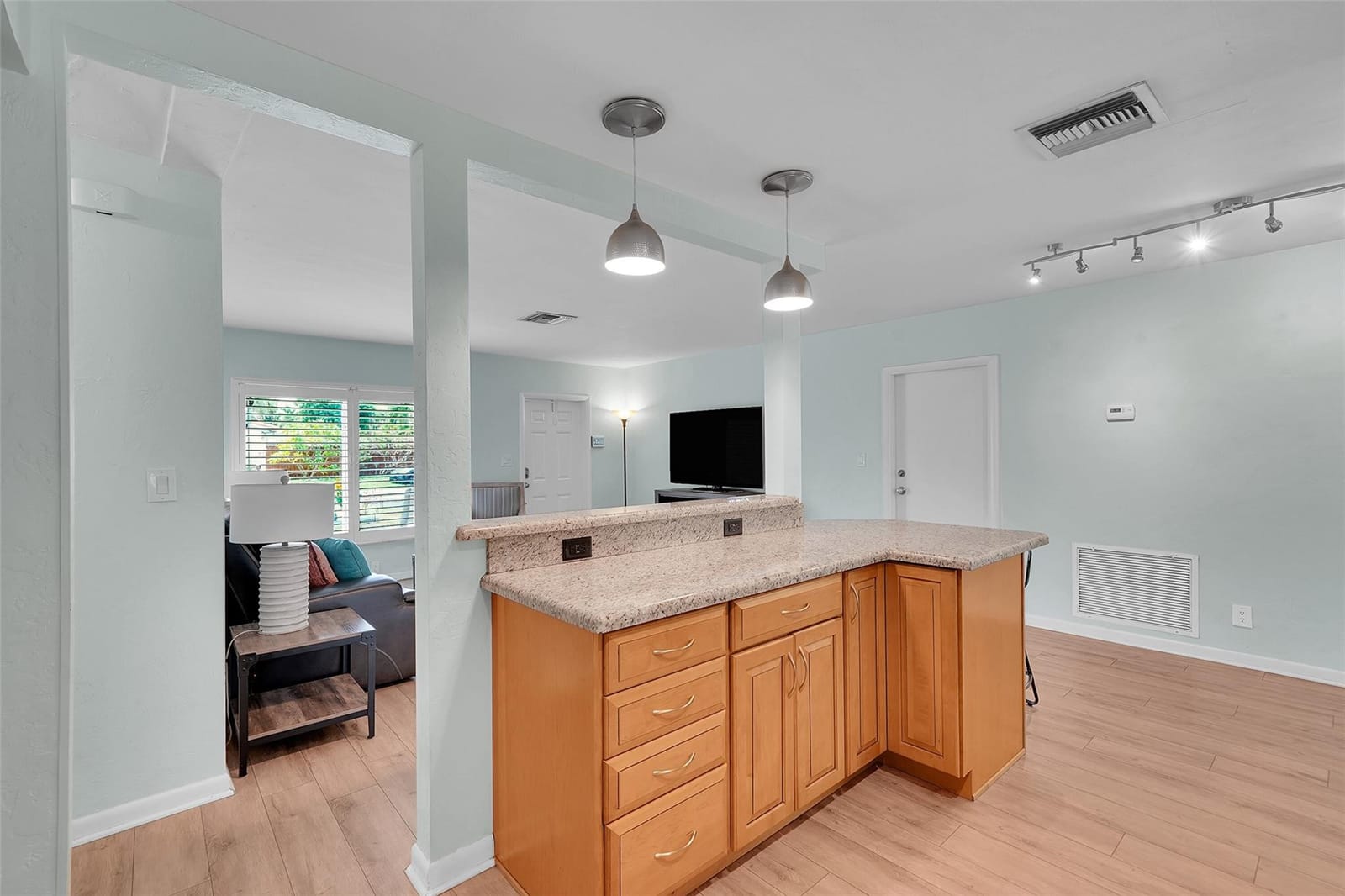 161 SE 8th Street, Pompano Beach, FL 33060 photo 8