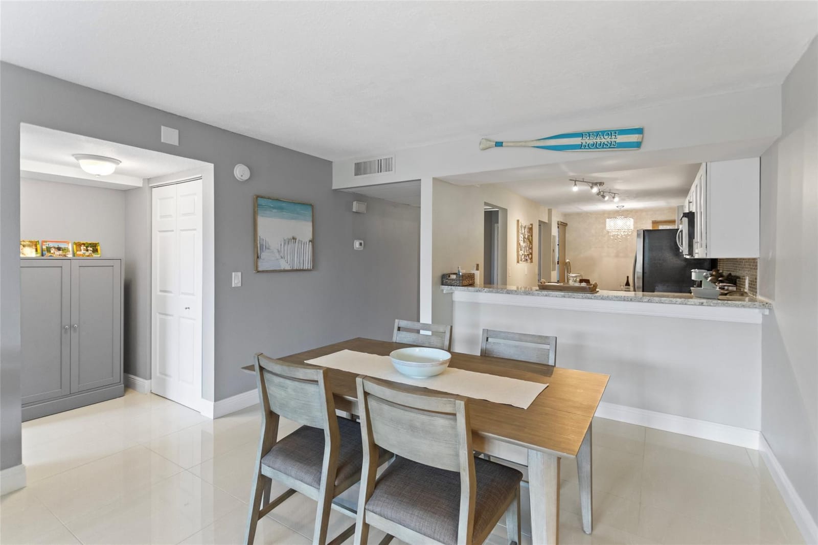 16 Royal Palm Way 302 — photo 10