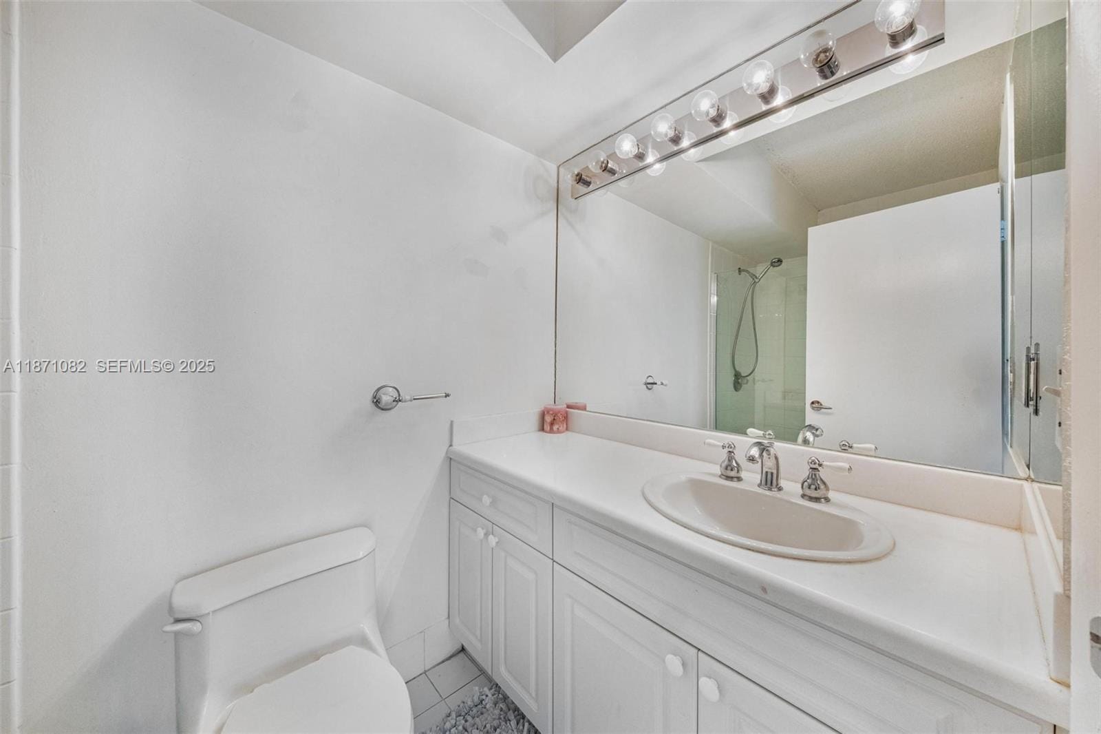 5900 Collins Avenue 1905, Miami Beach, FL 33140 photo 17