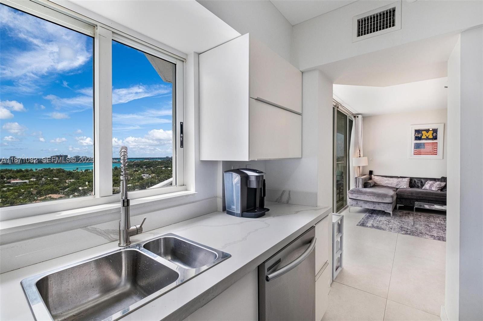 5900 Collins Avenue 1905, Miami Beach, FL 33140 photo 7