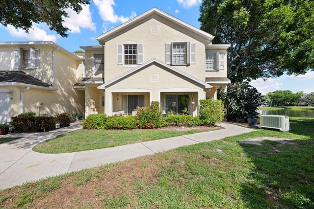 229 Foxtail Drive A, sold in Charter Club Of Palm Beach, Greenacres, FL