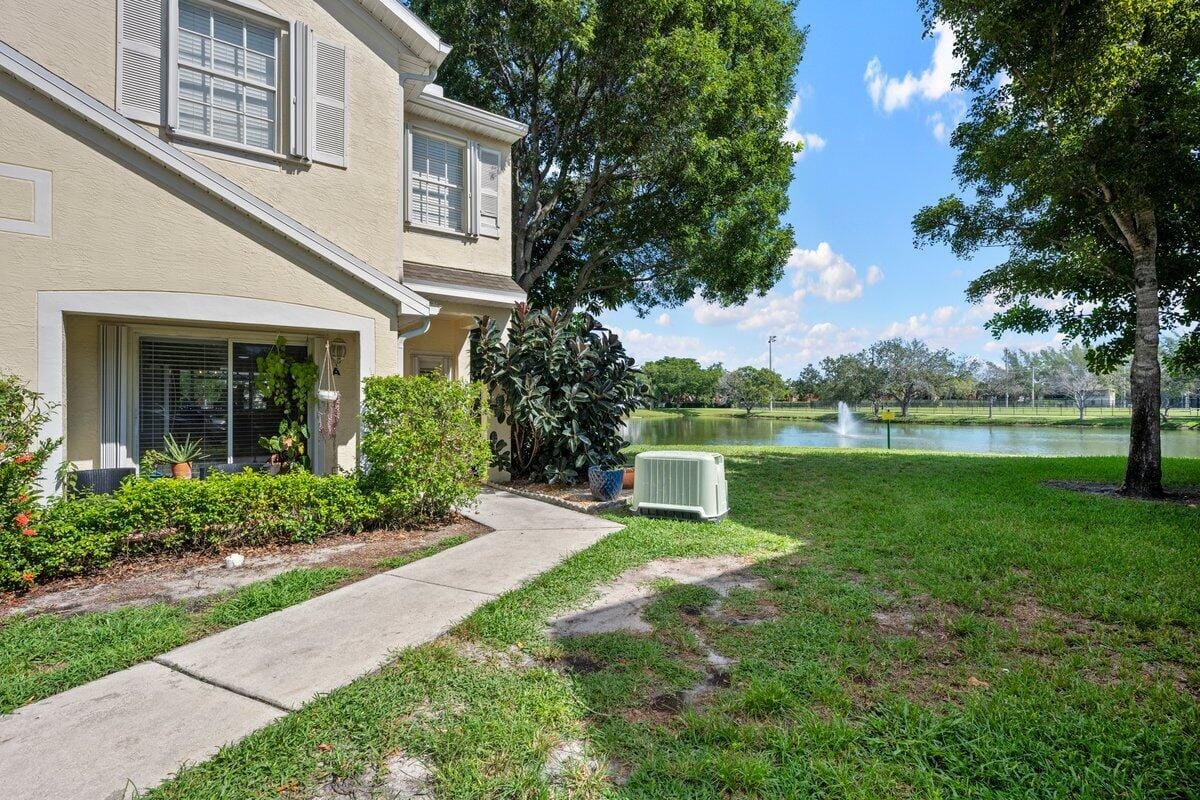 229 Foxtail Drive A, Greenacres, FL 33415 photo 3