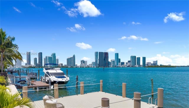 1111 N Venetian Drive, sold in Biscayne Isl, Miami, FL