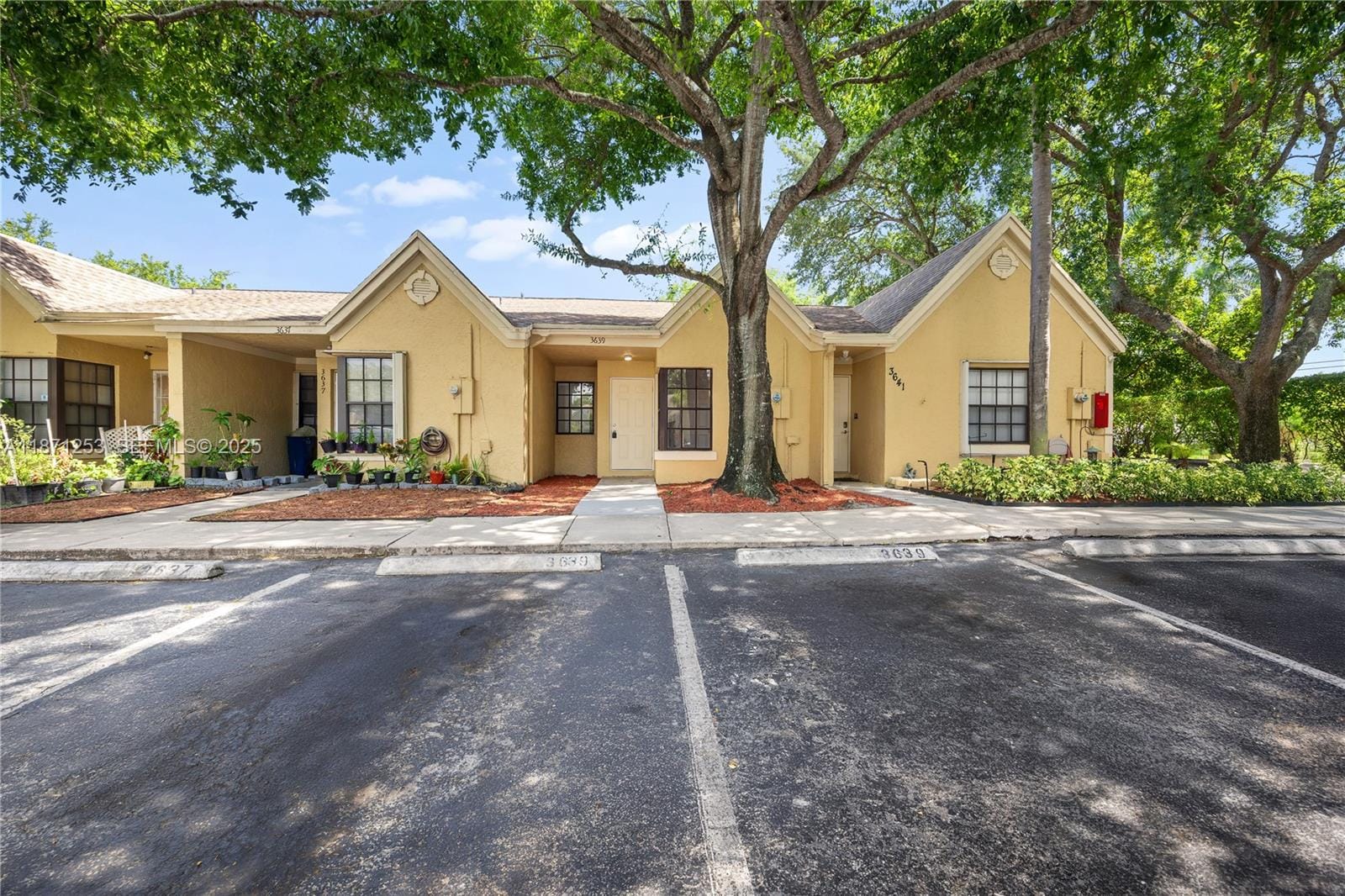 3639 NW 83rd Lane, Sunrise, FL 33351