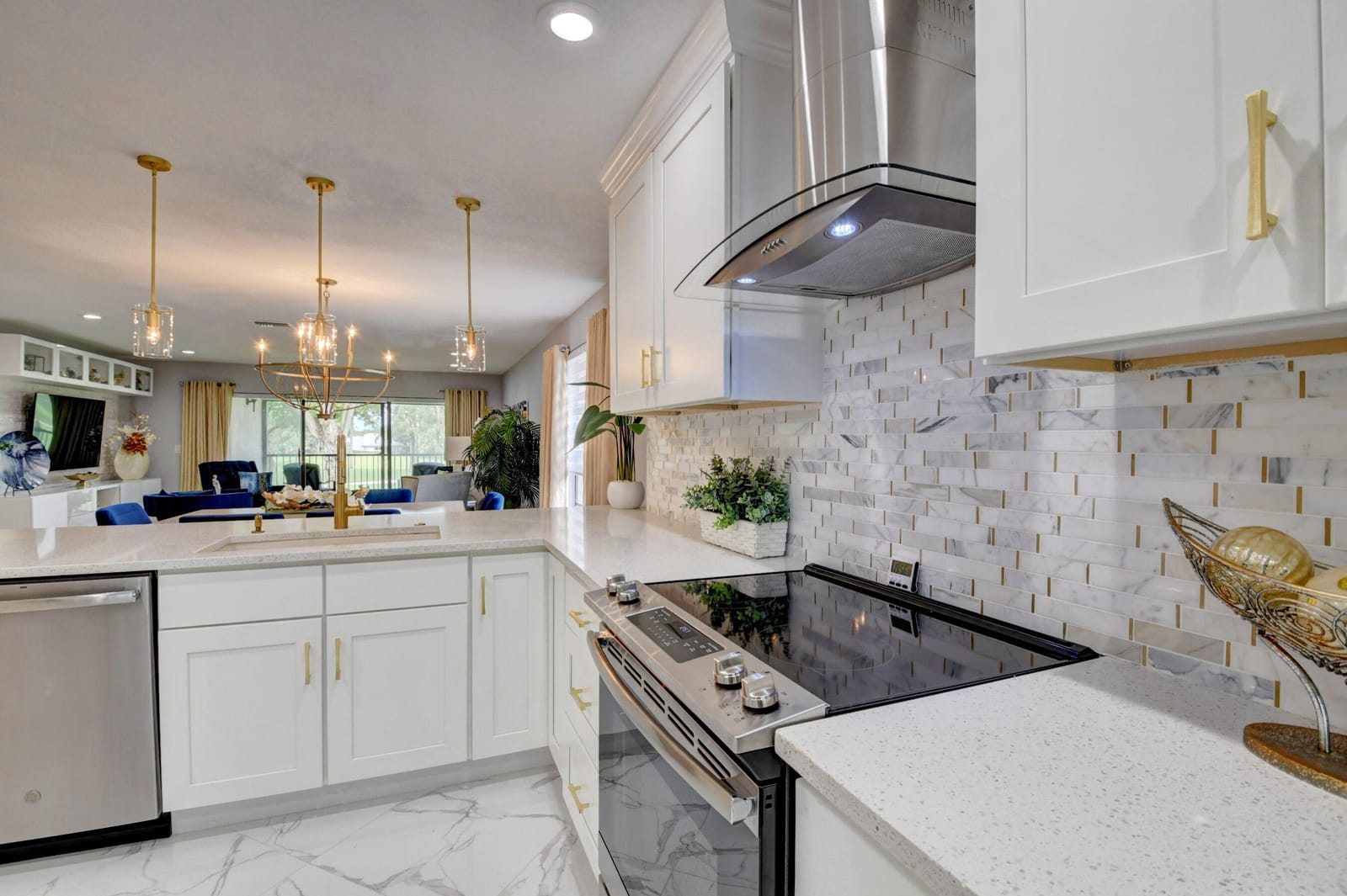 15 Westgate Lane D, Boynton Beach, FL 33436 photo 2