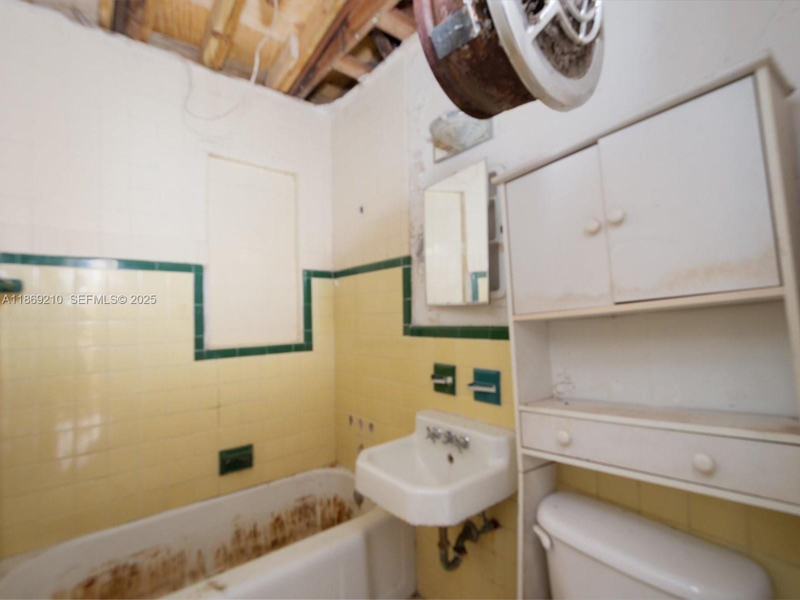 429 NW 14th Terrace, Fort Lauderdale, FL 33311 photo 9