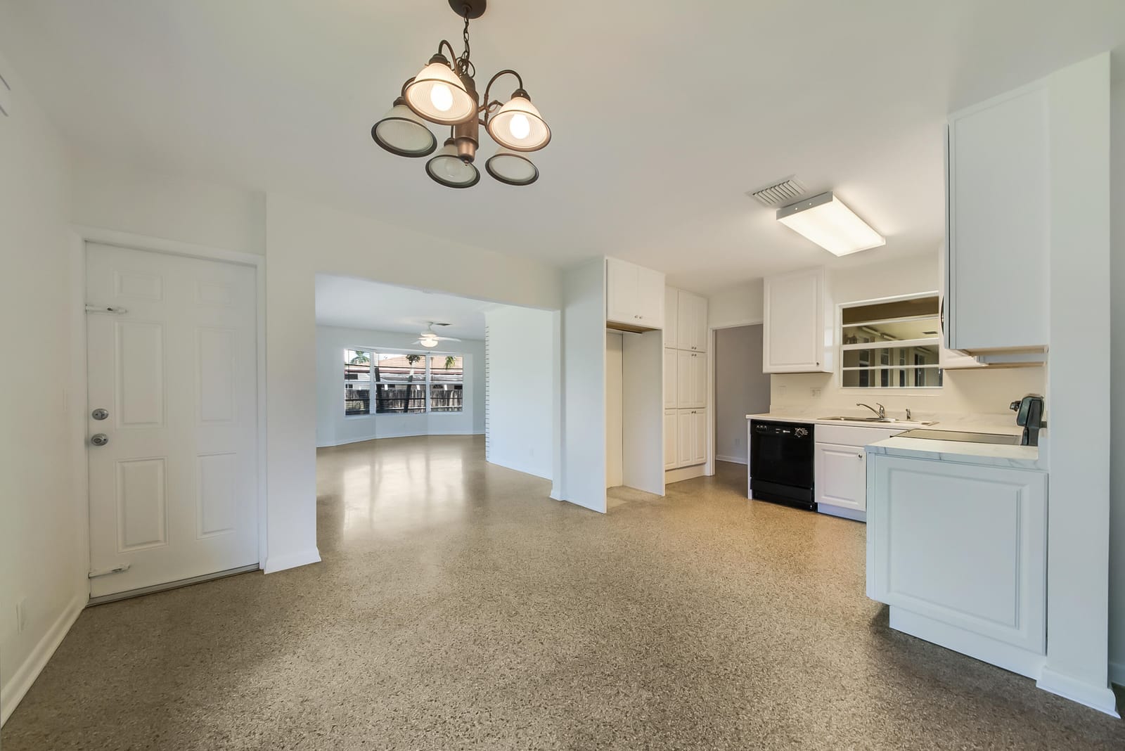 2022 Collier Avenue, Lake Worth, FL 33461 photo 4