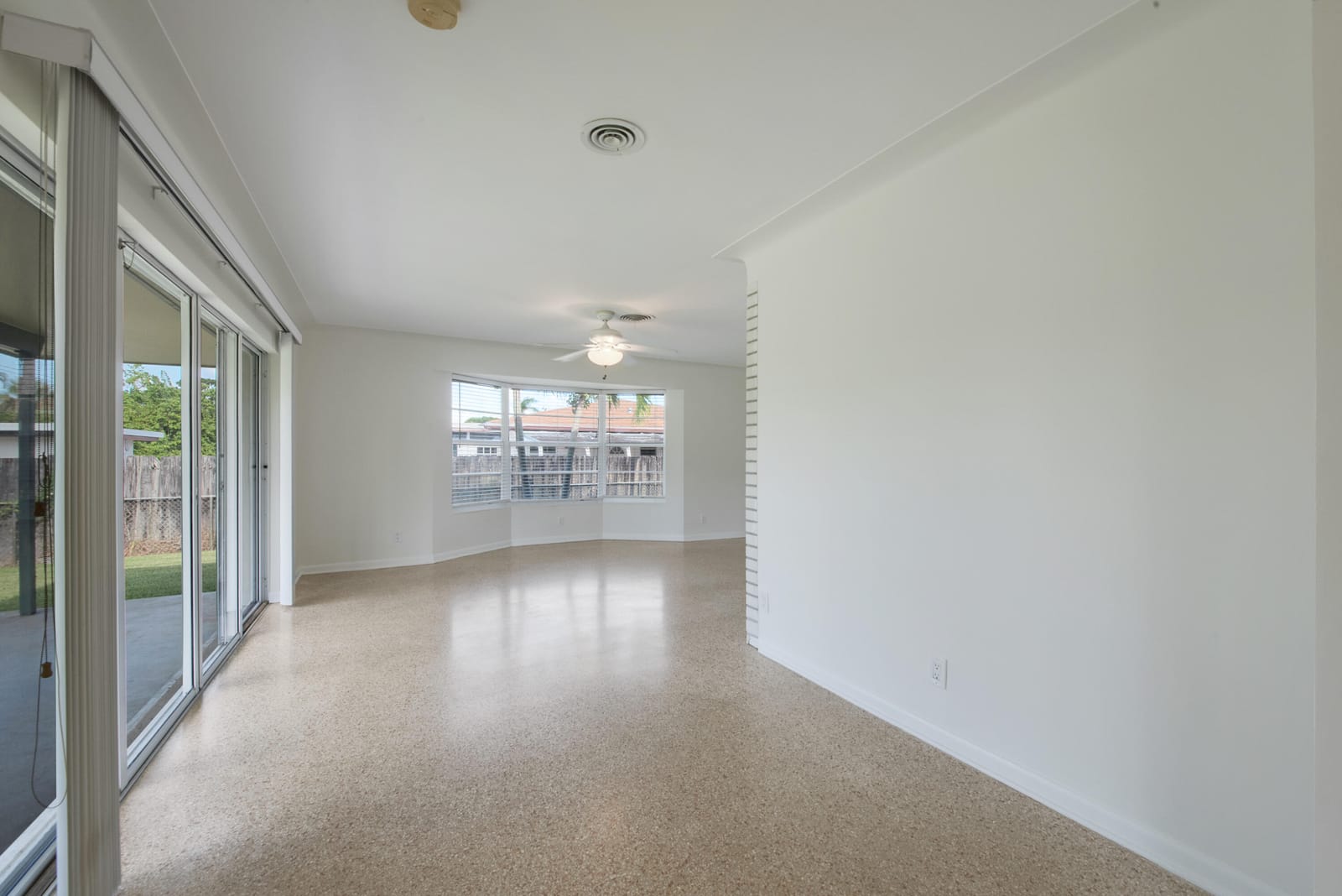 2022 Collier Avenue, Lake Worth, FL 33461 photo 5