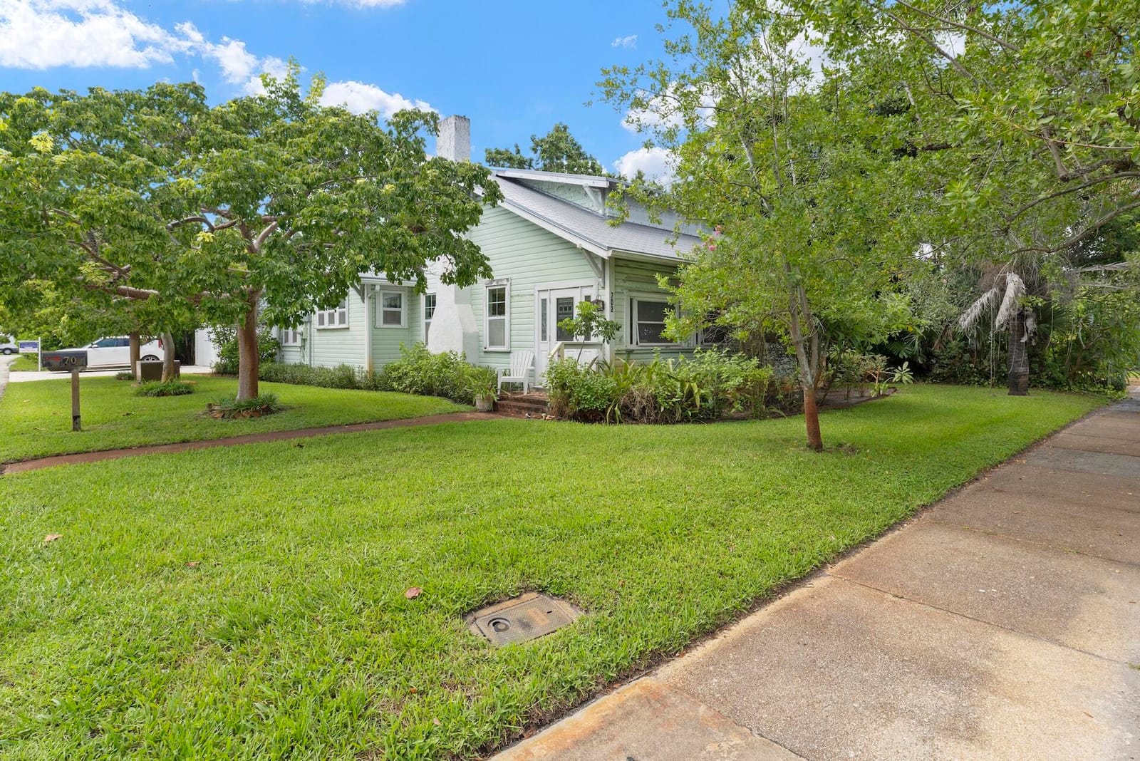 702 N Swinton Avenue — photo 4