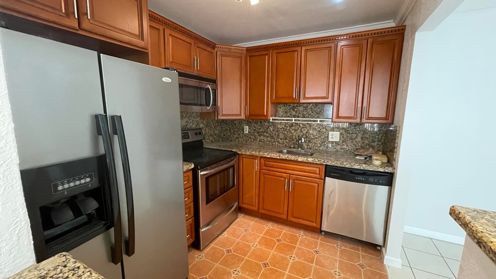 166 Valencia G, Delray Beach, FL 33446 photo 17
