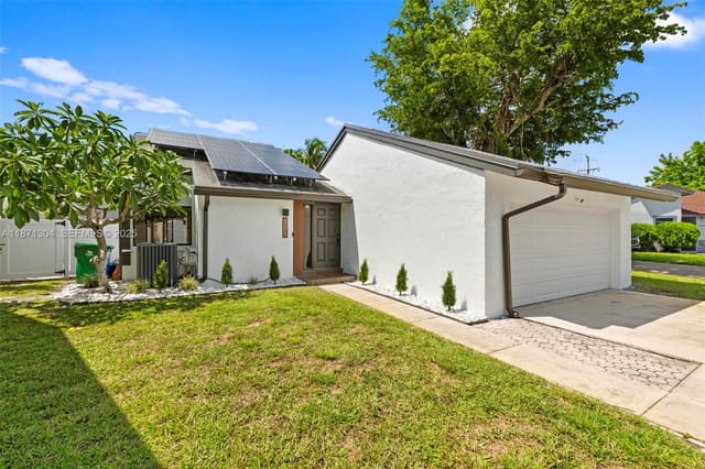 1720 SW 86th Avenue, Miramar, FL 33025