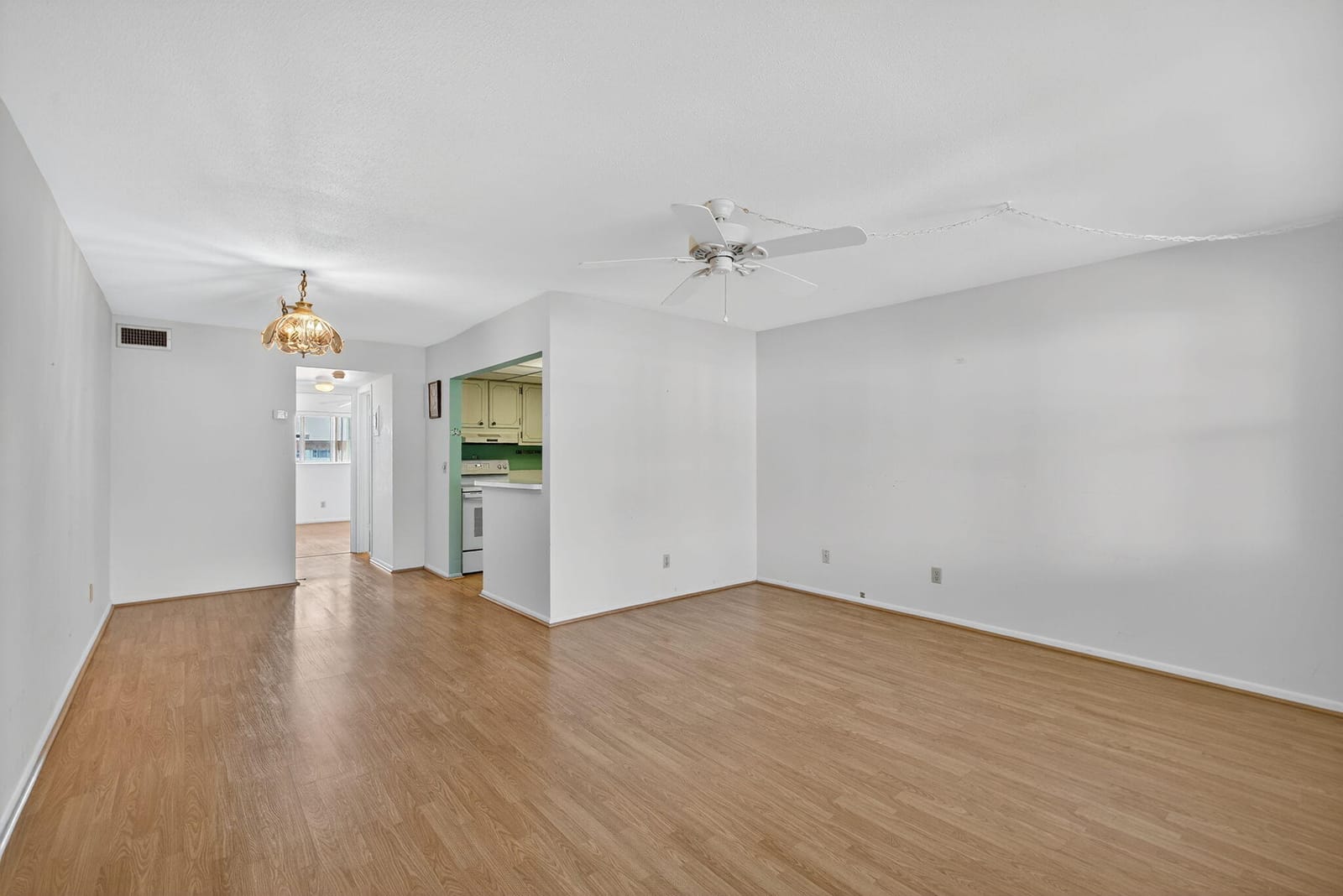 111 Shore Court 306, North Palm Beach, FL 33408 photo 13