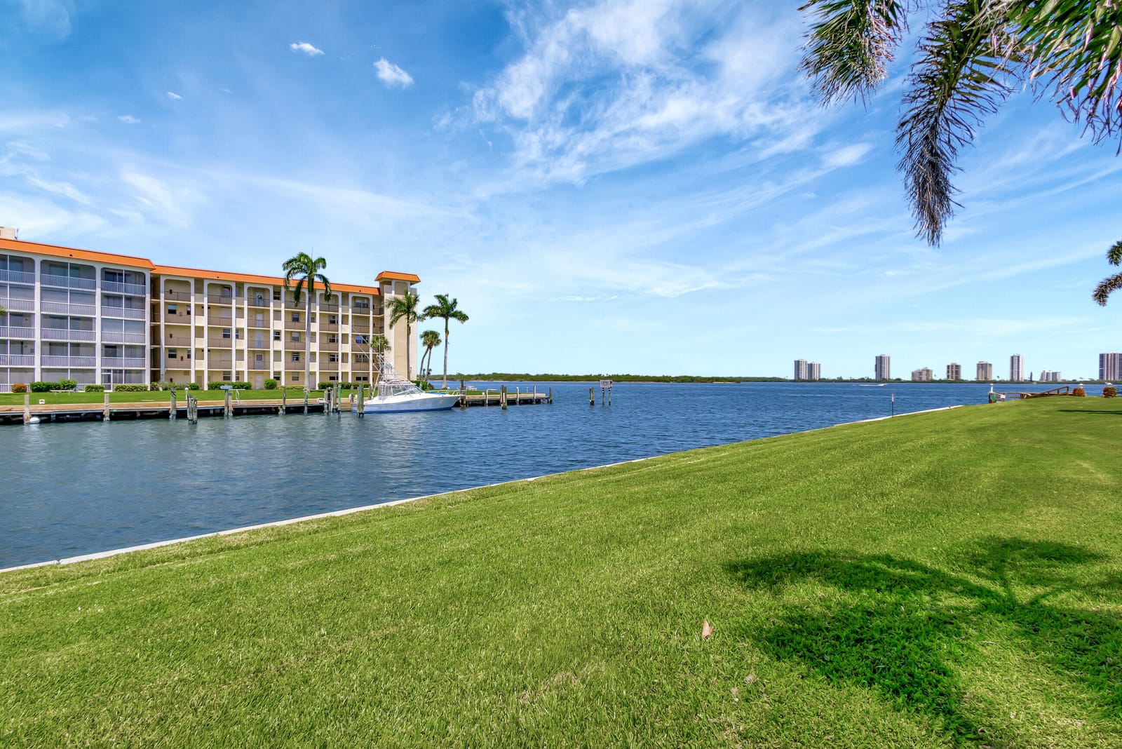 111 Shore Court 306, North Palm Beach, FL 33408 photo 22