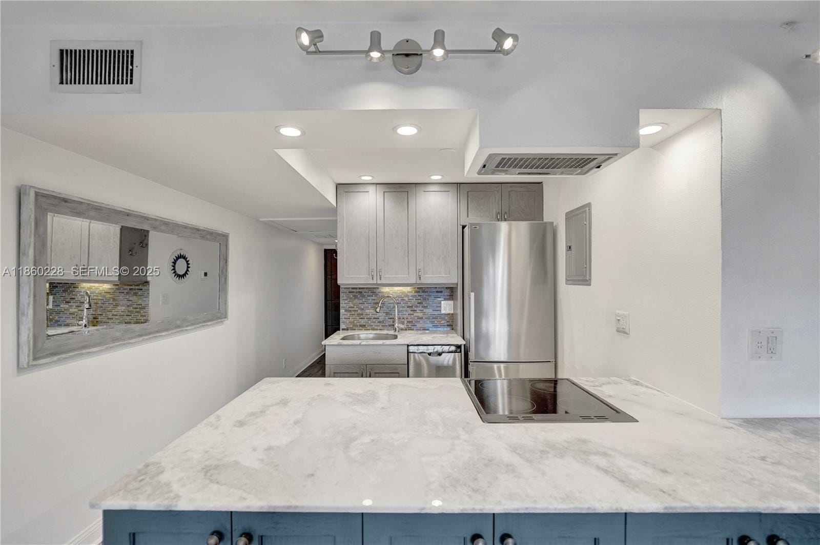 801 NE 18th Court 209, Fort Lauderdale, FL 33305 photo 4
