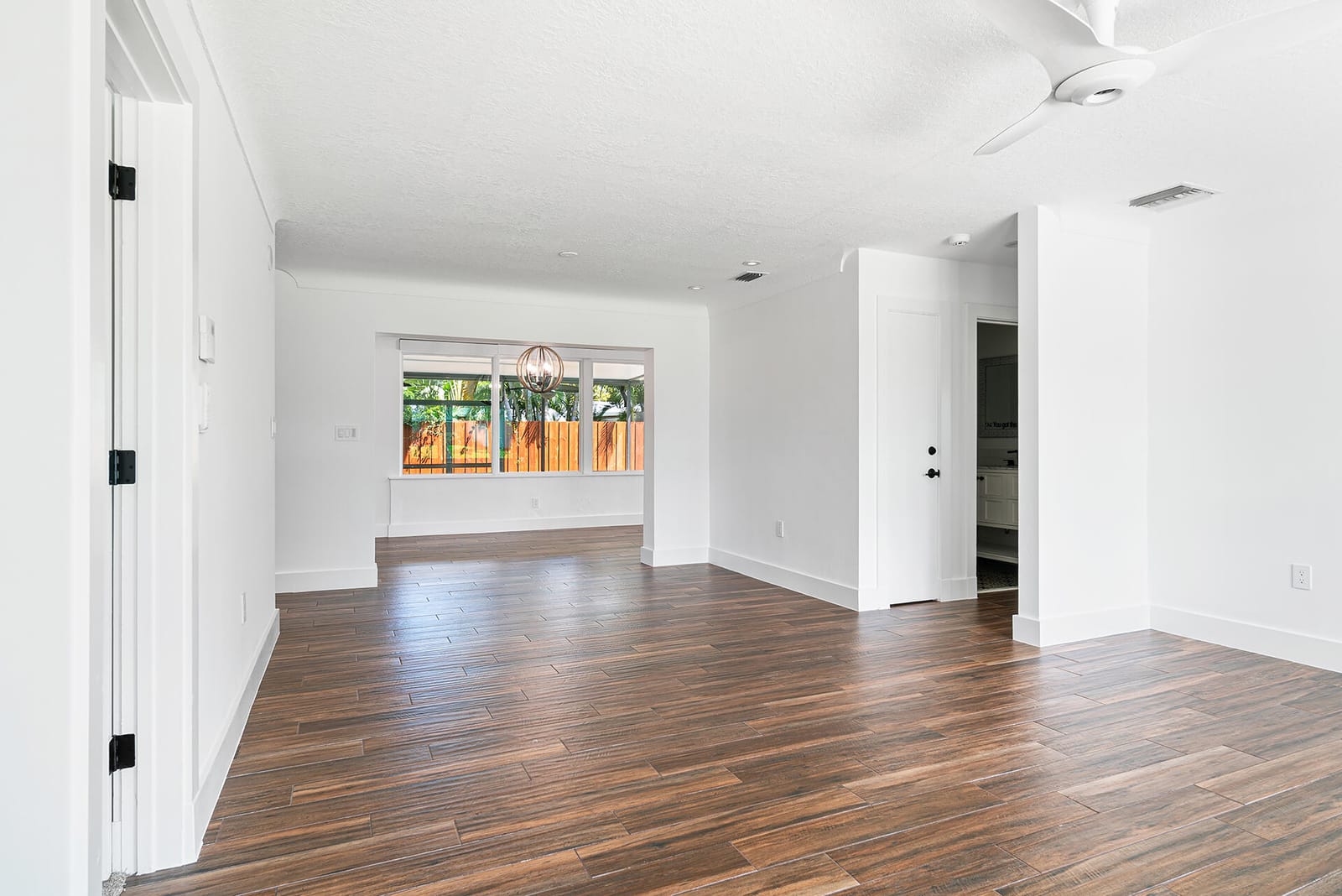 1344 Crest Drive — photo 7
