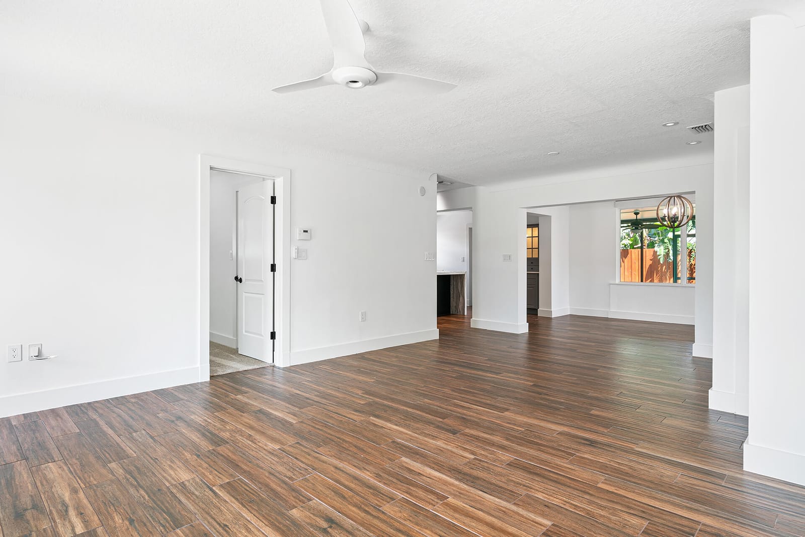 1344 Crest Drive — photo 9