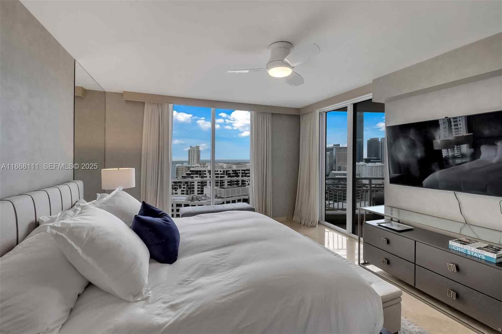 848 Brickell Key Drive 2605, Miami, FL 33131 photo 14