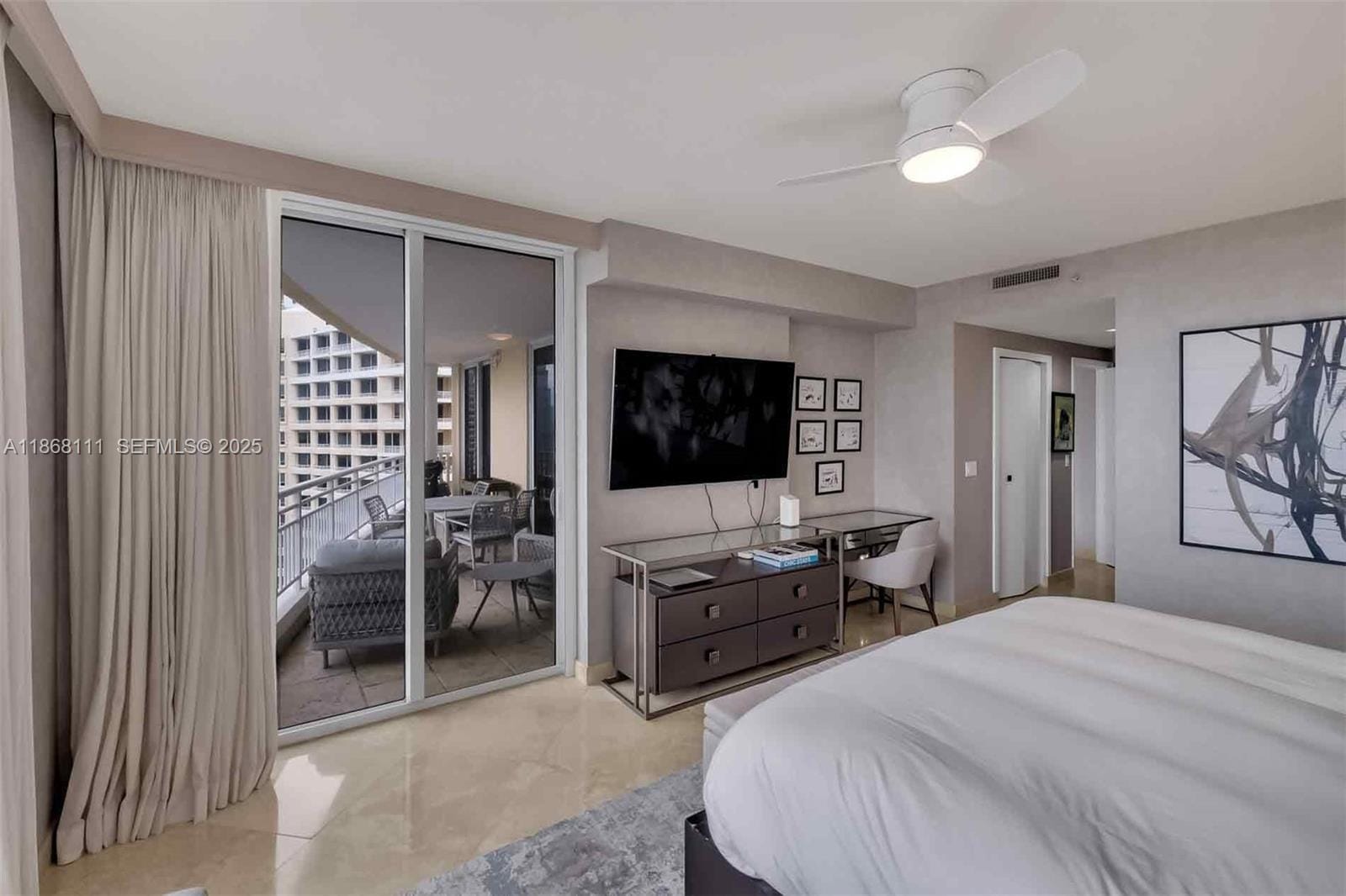 848 Brickell Key Drive 2605, Miami, FL 33131 photo 16