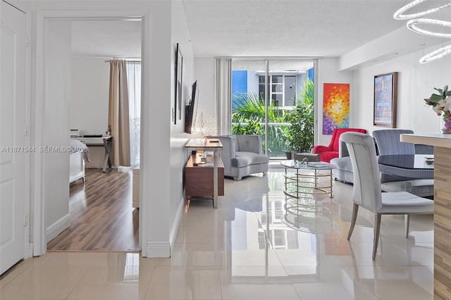 5091 NW 7th Street 503, Miami, FL 33126