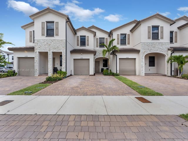 23286 SW 131st Court, sold in Siena Reserve, Miami, FL